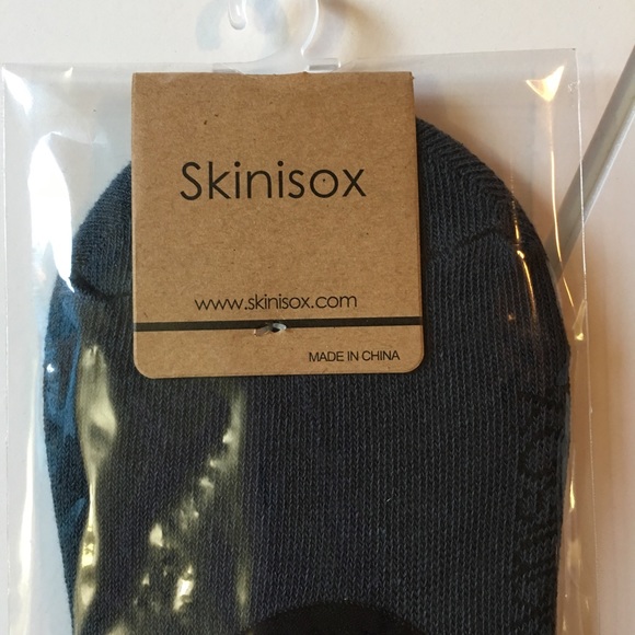 Two pairs Skinisox Active No show No slip Socks - Picture 5 of 6